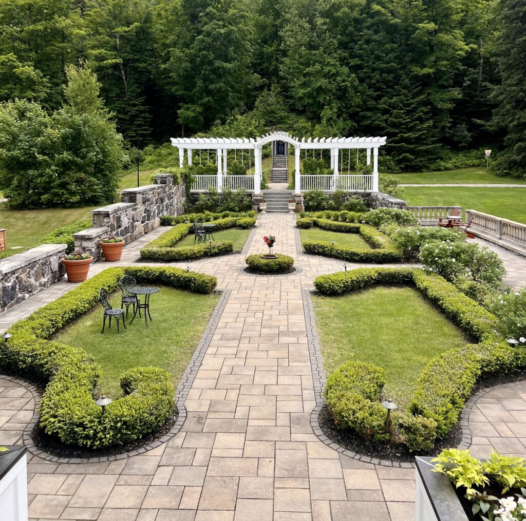 Jardin StoneHaven Le Manoir