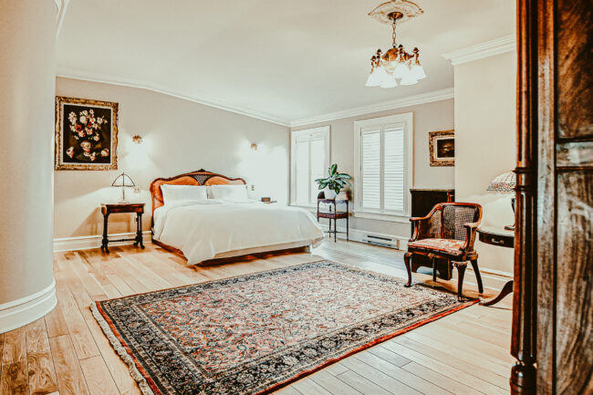 Pavillon Classique sur le Lac - Hébergement dans les Laurentides | Stonehaven